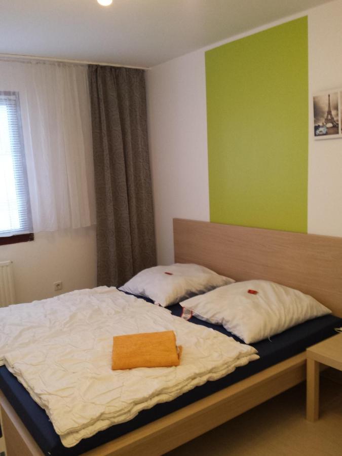 Jugendgastehaus Lichterfelde Hostel Berlijn Buitenkant foto