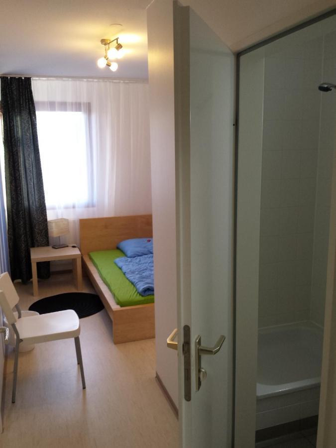 Jugendgastehaus Lichterfelde Hostel Berlijn Buitenkant foto