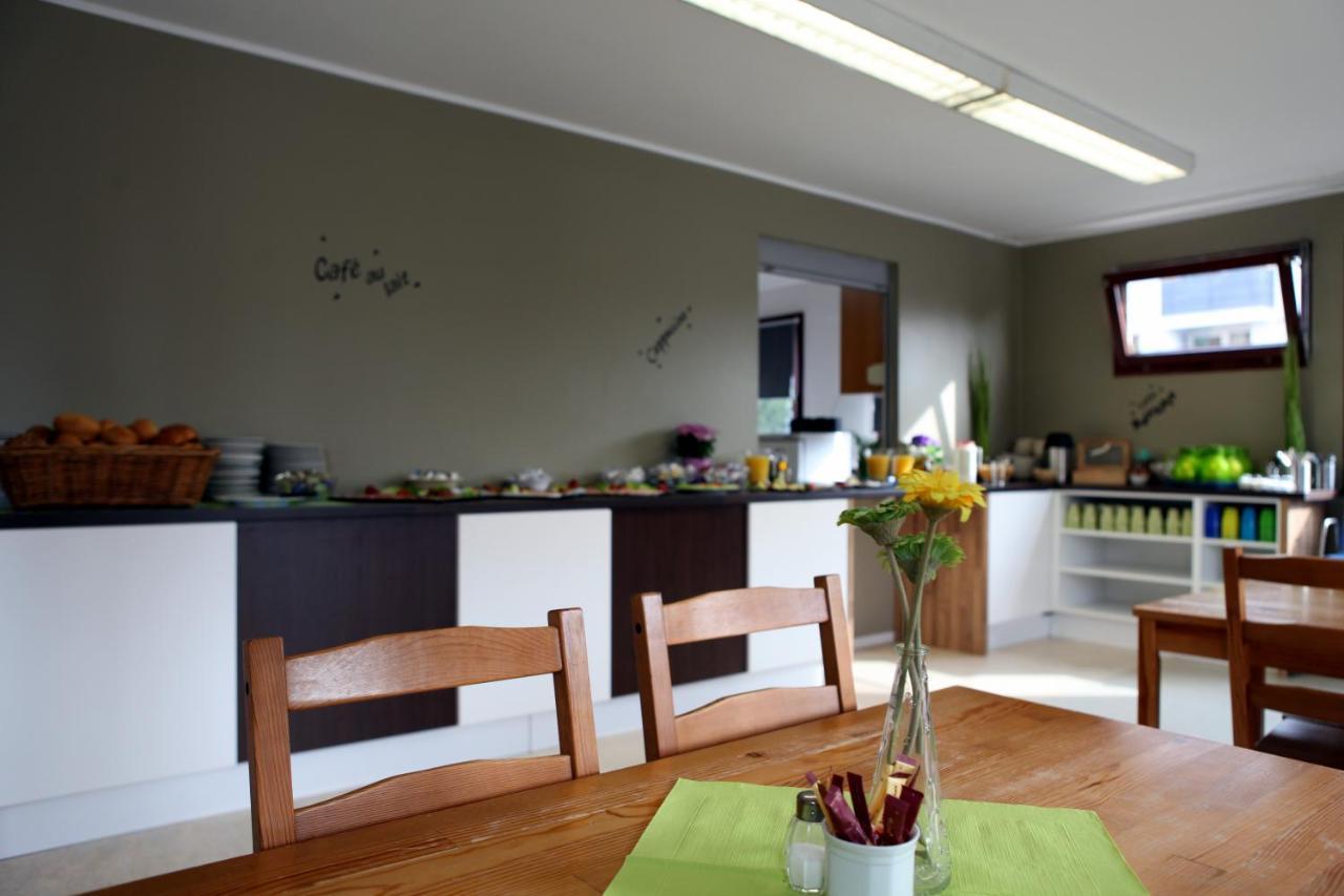 Jugendgastehaus Lichterfelde Hostel Berlijn Buitenkant foto
